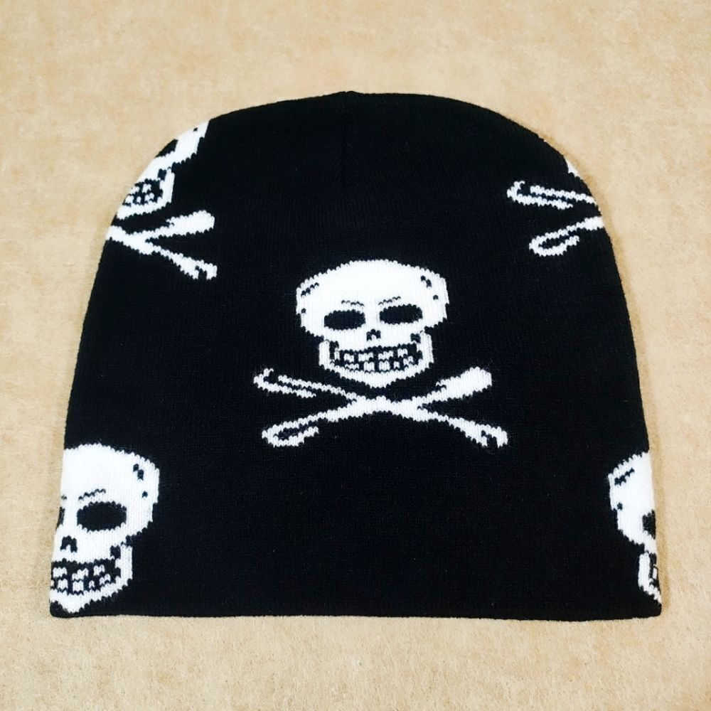 Unisex Black Skull and Crossbones Beanie Hat